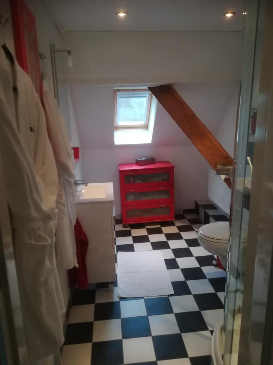 Rest En Romte Bed and Breakfast Birdaard Eksteriør billede